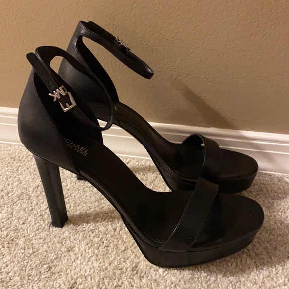 Michael Kors Heels - Picture 1 of 4